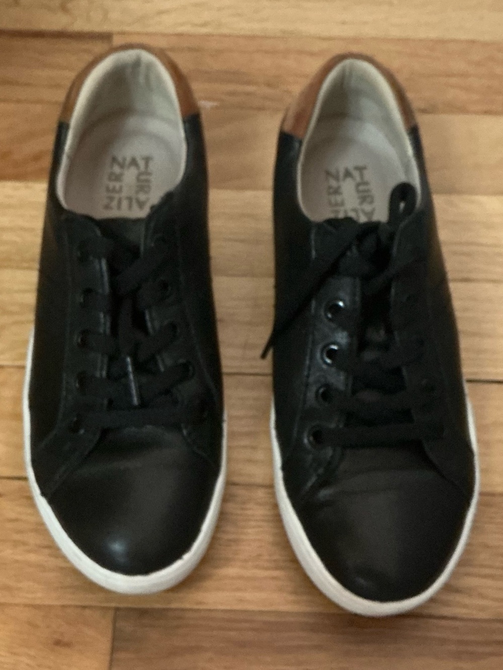 Naturalizer Morrison black leather sneakers. Size 7.